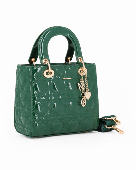 Immagine di NARDINI - Borsa piccola verde due manici effetto vernice trapuntata con cuori e ciondoli, tracolla removibile