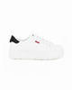 Immagine di LEVI'S - Sneakers bianca da donna con lacci e patch nera