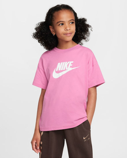 Immagine di NIKE - T-SHIRT SPORTSWEAR KIDS FUXIA - FZ5540/646