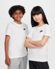 Immagine di NIKE - T-SHIRT SPORTSWEAR KIDS BIANCA - FZ5177/100