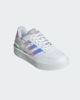 Immagine di ADIDAS - SCARPA COURTBLOCK BOLD BIANCA CON BANDE IRIDESCENTI JI2205