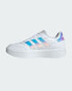 Immagine di ADIDAS - SCARPA COURTBLOCK BOLD BIANCA CON BANDE IRIDESCENTI JI2205