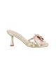 Immagine di MISS GLOBO - Sandalo mules infradito platino con fiore e punta quadrata, tacco 7,5CM