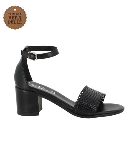 Immagine di ELLEN BLAKE - Sandalo nero in VERA PELLE con fascia intrecciata e cinturino alla caviglia, tacco 5,5CM