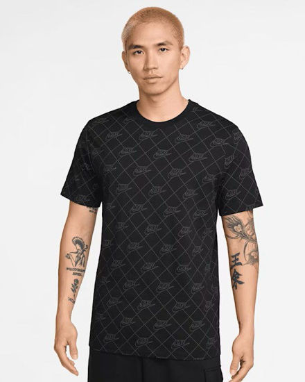 Immagine di T-SHIRT MM NSW TEE AOP SSNL CLUB BLACK
