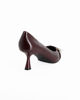 Immagine di MISS GLOBO - Décolleté bordeaux con cinturino sulla punta, tacco 6,5CM