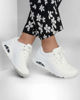 Immagine di SKECHERS - UNO - STAND ON AIR - Sneakers bianca da donna con tomaia traforata