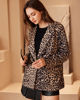 Immagine di BACHATA - Giacca beige leopardata con tasche
