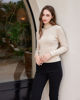 Immagine di BACHATA - Maglia beige da donna a manica lunga con collo alto
