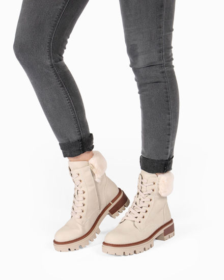 Immagine di RIFLE - Scarponcino panna da donna con lacci, zip laterale e pelliccia