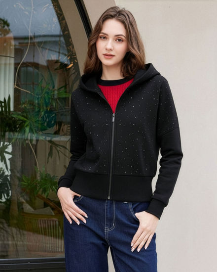 Immagine di BACHATA -  Felpa corta con cappuccio e maniche a pipistrello da donna zip intera ner