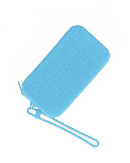 Immagine di RIFLE - Pochette azzurra in silicone con polsiera