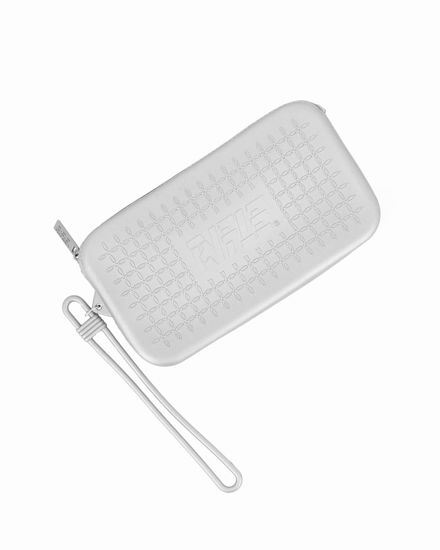Immagine di RIFLE - Pochette argento in silicone con polsiera