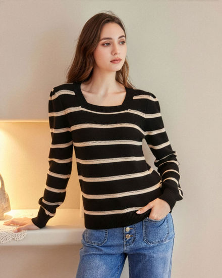 Immagine di BACHATA - Maglia manica lunga nera a righe beige con scollo quadrato