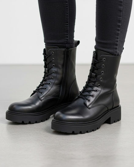 Immagine di MISS GLOBO - Anfibio nero in VERA PELLE con lacci e zip laterale