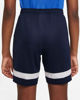 Immagine di NIKE - Pantaloni corti da bambino blu scuro in tessuto traspirante con logo bianco