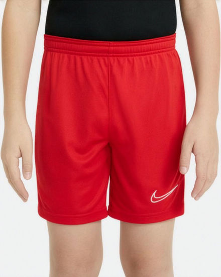Immagine di NIKE - Pantaloni corti da bambino rossi in tessuto traspirante con logo bianco