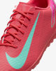 Immagine di NIKE - SCARPA DA CALCETTO UOMO ROSSE, VERDI E FUXIA MERCURIAL VAPOR 16 CLUB TF, FQ8446-800