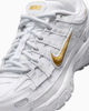 Immagine di NIKE - SNEAKERS DONNA BIANCA, GRIGIA E ORO P-6000 GS, HV5064-102