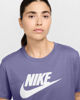 Immagine di NIKE – T- SHIRT DA DONNA SPORTSWEAR ESSENTIALS VIOLA – DX7906/527