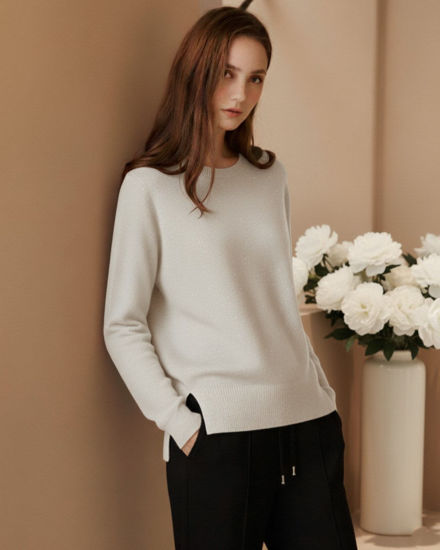 Immagine di BACHATA - Maglia manica lunga beige da donna con paillettes