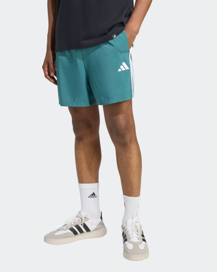 Immagine di ADIDAS - SHORT BLU PETROLIO DA UOMO ESSENTIALS 3 STRISCE CHELSEA - KT0550