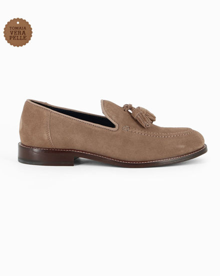 Immagine di CLASS MAN - Mocassino taupe scamosciato in VERA PELLE con nappe e suola a contrasto