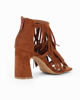 Immagine di MISS GLOBO - Sandalo camel scamosciato con frange, zip posteriore e punta quadrata, tacco 8,5CM