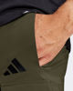 Immagine di ADIDAS - PANTALONCINO VERDE CARGO CHELSEA DA UOMO - JD1827