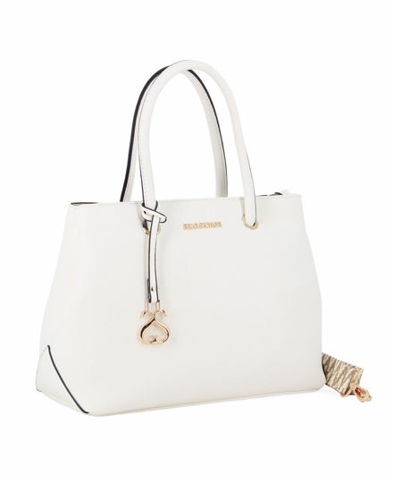 Immagine di SOLO SOPRANI - Borsa due manici bianca con ciondolo e tracolla removibili