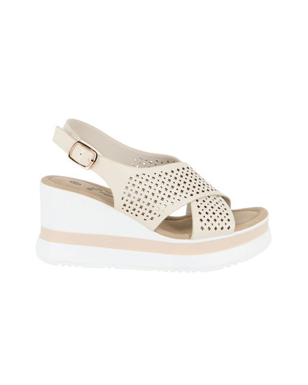 Immagine di MISS GLOBO - Sandalo platform panna con fasce incrociate traforate e sottopiede in memory soft, zeppa 7CM