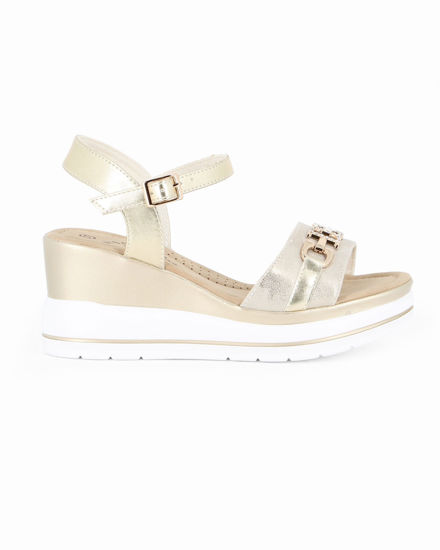 Immagine di MISS GLOBO - Sandalo platform beige/platino con sottopiede in memory soft e morsetto con strass, zeppa 7CM