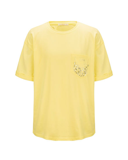 Immagine di BACHATA - Tshirt manica corta gialla con taschino e scritta