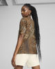 Immagine di PUMA - T-SHIRT MARRONE, NERO E   BEIGE  ESSENTIALS GRAPHIC ANIMAL RELAXED DA DONNA,  688533-63