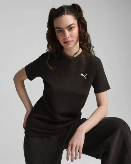 Immagine di PUMA - T SHIRT HER TEE NERA DA DONNA,  681628-01