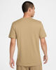 Immagine di NIKE – T-SHIRT SPORTSWEAR CLUB TAUPE DA UOMO – AR4997/297