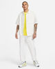 Immagine di NIKE – T-SHIRT SPORTSWEAR CLUB GIALLA DA UOMO – AR4997/732