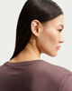 Immagine di NIKE – T-SHIRT SPORTSWEAR CLUB  ESSENTIALS MALVA DA DONNA – DX7902/502