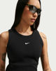 Immagine di NIKE – CANOTTA  SPORTSWEAR ADERENTE A COSTINE NERA DA DONNA – IH7956/010