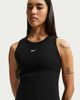 Immagine di NIKE – CANOTTA  SPORTSWEAR ADERENTE A COSTINE NERA DA DONNA – IH7956/010
