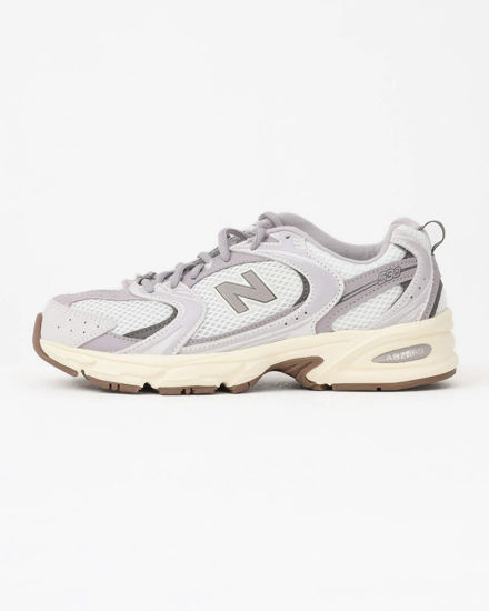 Immagine di NEW BALANCE -  SNEAKERS LIFESTYLE BIANCHE CON DETTAGLI MALVA E GRIGI, U5307VI