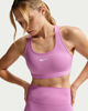 Immagine di NIKE – TOP DA DONNA MAGENTA SWOOSH MEDIUM SUPPORT BRA – DX6821/503