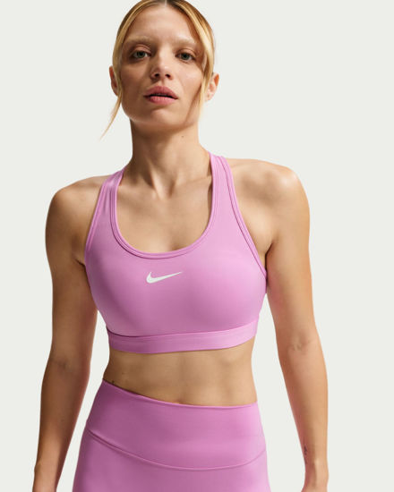 Immagine di NIKE – TOP DA DONNA MAGENTA SWOOSH MEDIUM SUPPORT BRA – DX6821/503