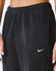 Immagine di NIKE – PANTALONE TUTA NSW CHLL FT JGGR  NERO DA DONNA –  IF0232/010
