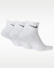 Immagine di NIKE - SET 3 PAIA CALZE ALLA CAVIGLIA IN TESSUTO TRASPIRANTE BIANCHE, SX4926/101