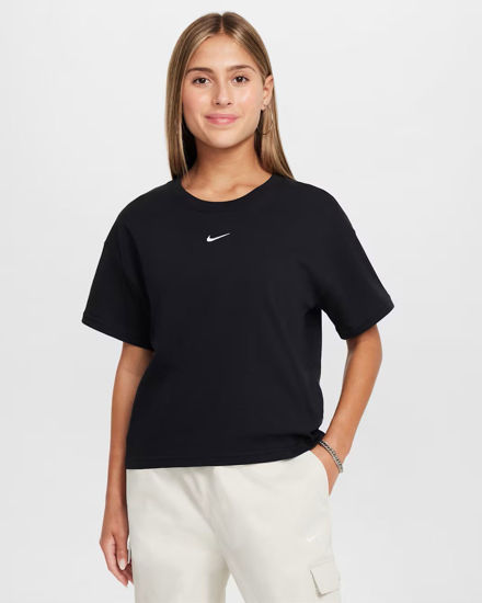 Immagine di NIKE - T-SHIRT MEZZA MANICA SPORTSWEAR ESSENTIAL NERA DA DONNA, FZ5559/010