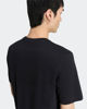 Immagine di ADIDAS -T- SHIRT MEZZA MANICA CAMO LOGO T NERA CON DETTAGLI MIMETICI DA UOMO, KT1686