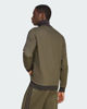 Immagine di ADIDAS - FELPA TRACK TOP ICONICO NERA CON DETTAGLI NERI  DA UOMO , KT6043