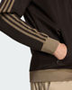 Immagine di ADIDAS - FELPA TRACK TOP ICONICO MARRONE CON DETTAGLI BEIGE DA UOMO, KT5042