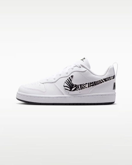 Immagine di NIKE  - SNEAKERS JUNIOR  COURT BOROUGH PRT BIANCHE CON DETTAGLI ZEBRATI DAL 36 AL 40, IV5952
